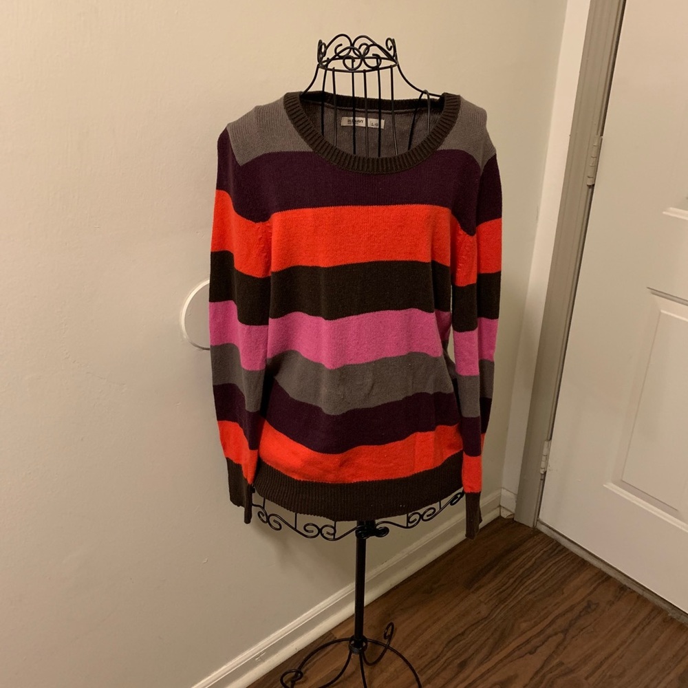 Multi colored women’s sweater